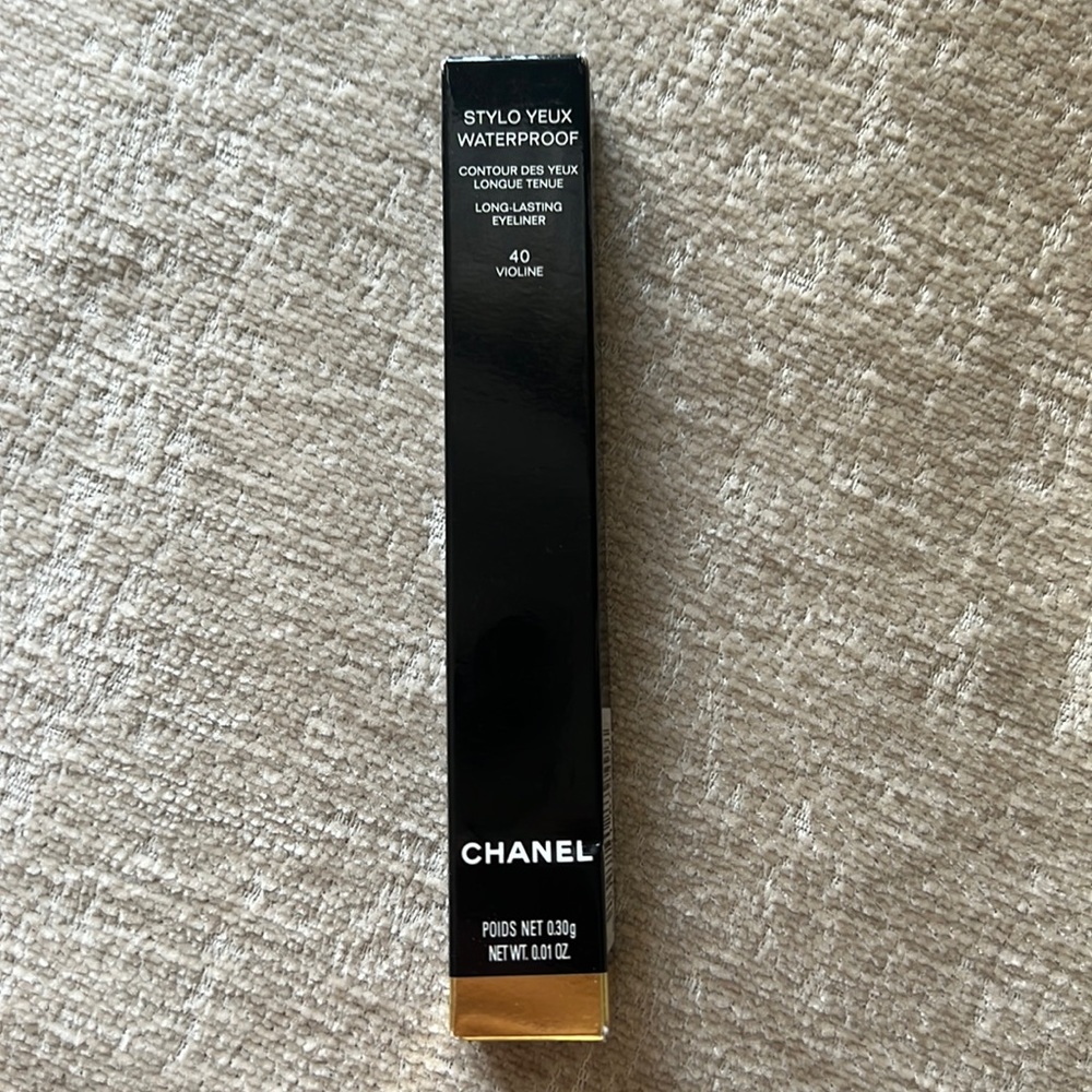 CHANEL Waterproof Eyeliner - Violine Purple / Violet